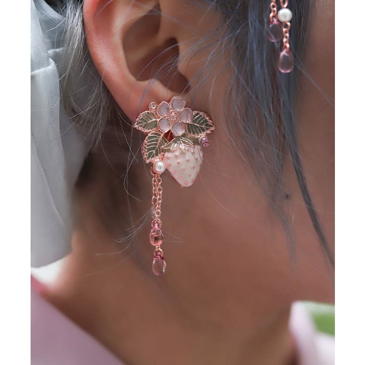 苺モチーフ襟クリップ＆イヤリング | axes femme | 詳細画像1 