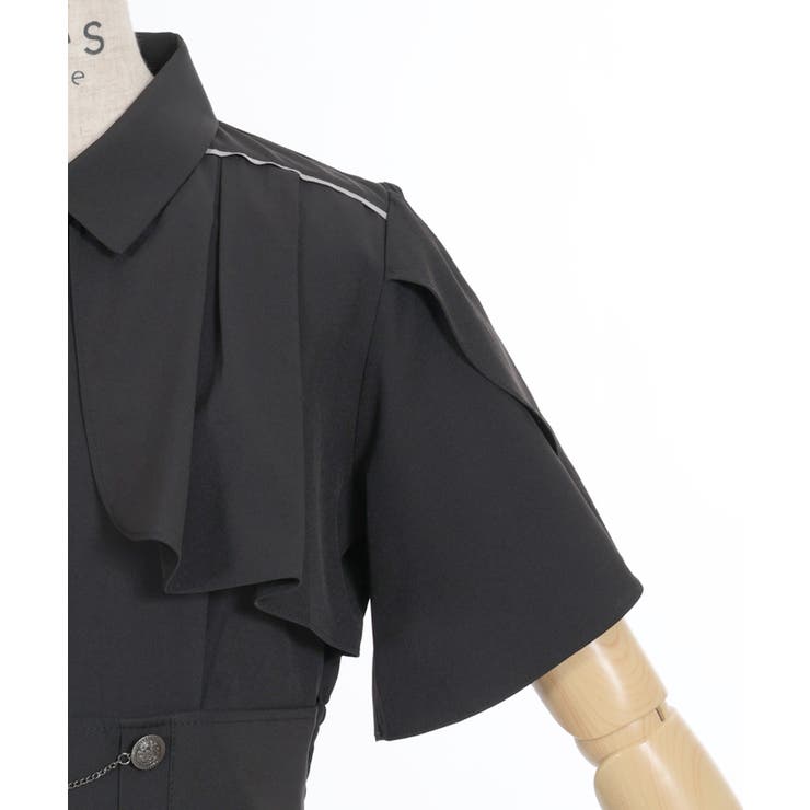 新品 未使用 axes femme チェーン付き ハイウエスト ワンピース axes femme（アクシーズファム）の「チェーン付ハイウエスト