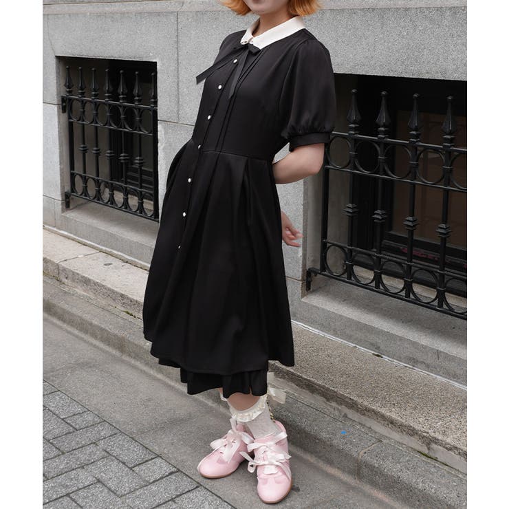 ブローチ付きバイカラーワンピース | axes femme | 詳細画像1 