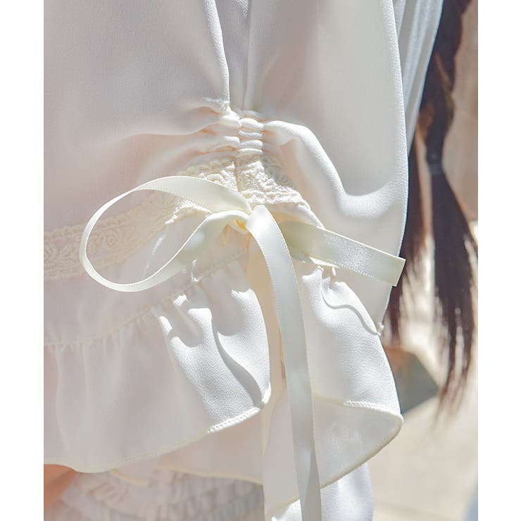 カメオ付フレア袖ワンピース[品番：IGAW0006403]｜axes femme
