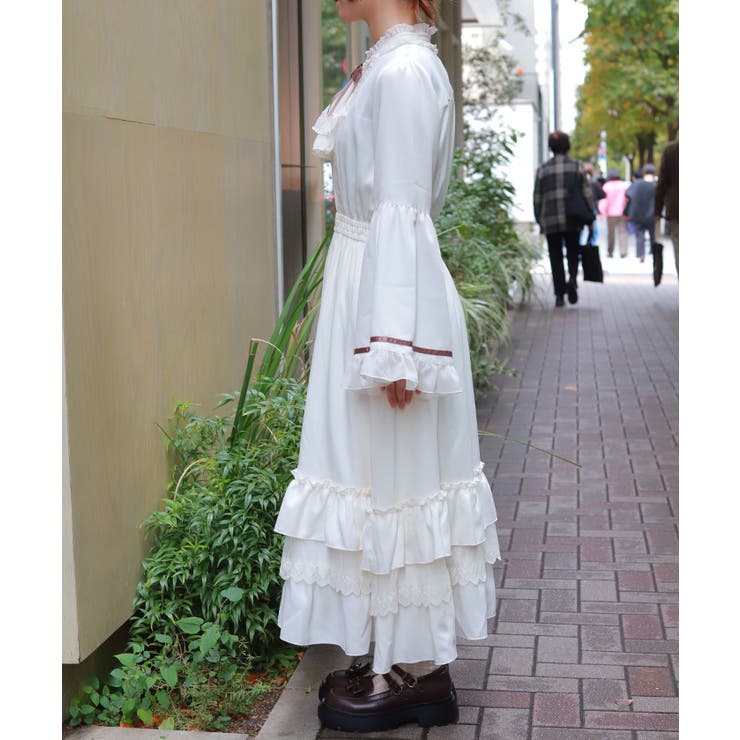 ジャボブローチ付ロングワンピース | axes femme | 詳細画像2 