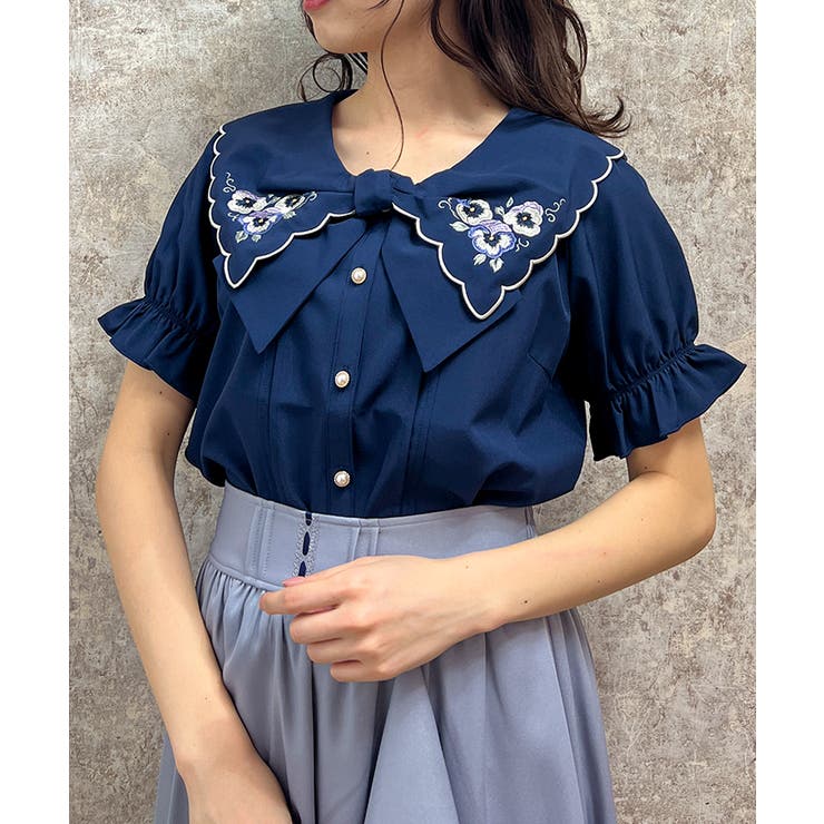 パンジー刺繍リボン襟ブラウス[品番：IGAW0004918]｜axes femme