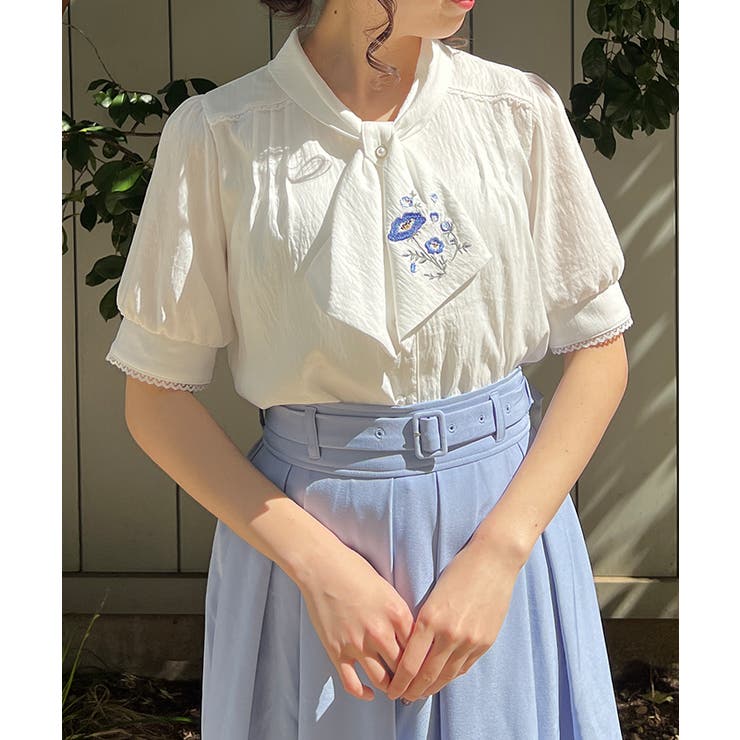 ネモフィラ刺繍リボンブラウス[品番：IGAW0004900]｜axes femme