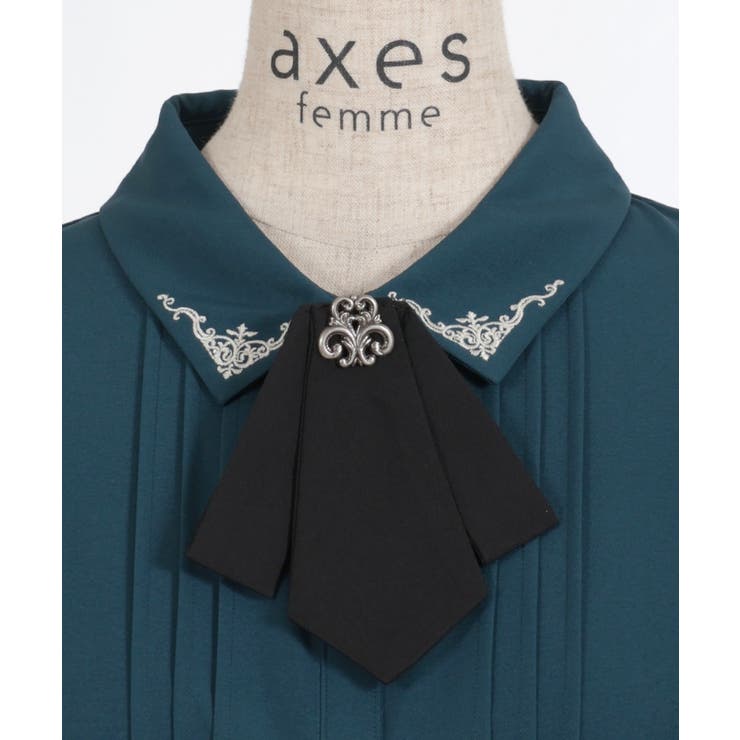 メタル×タイ付き連釦ブラウス[品番：IGAW0004931]｜axes femme
