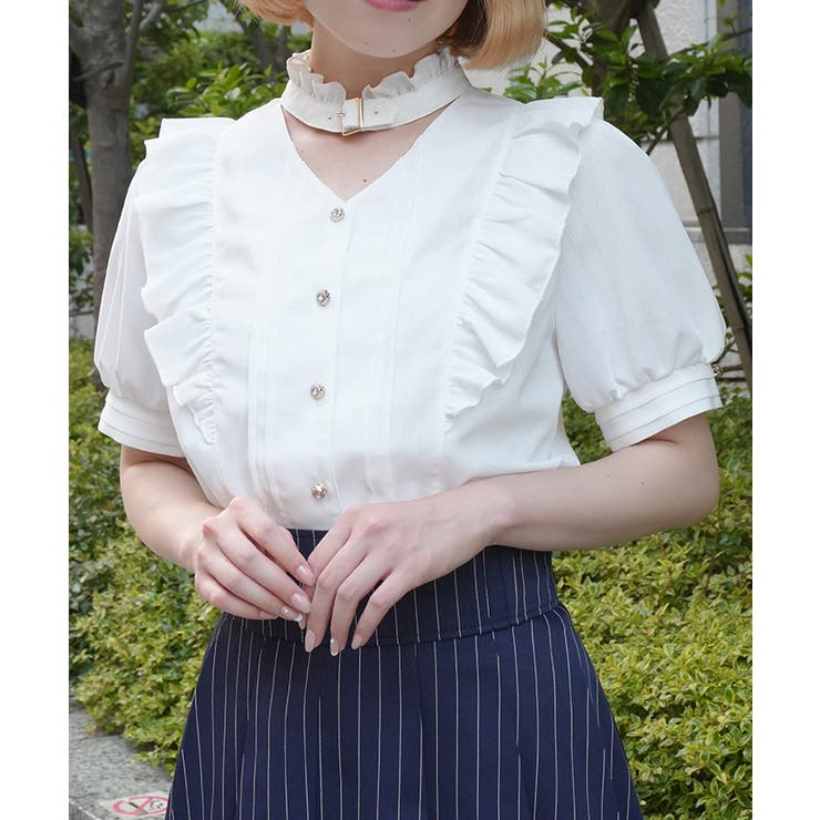 白 | 金ボタン付きチョーカー風ブラウス | axes femme