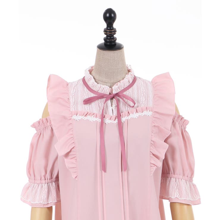 axes femme（アクシーズファム）の「ローズフリルケープコート