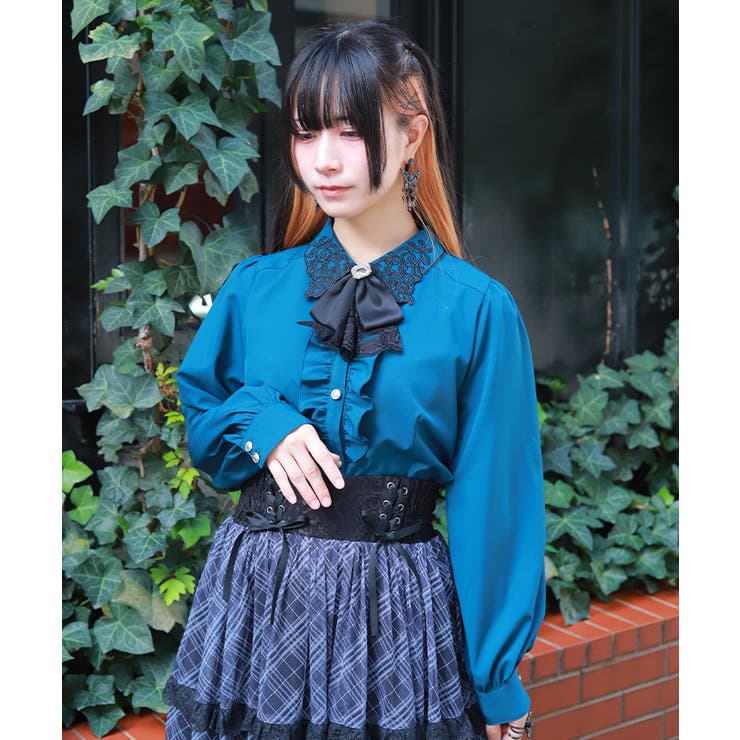 グリーン | ゴシックバタフライ刺繍ブラウス | axes femme