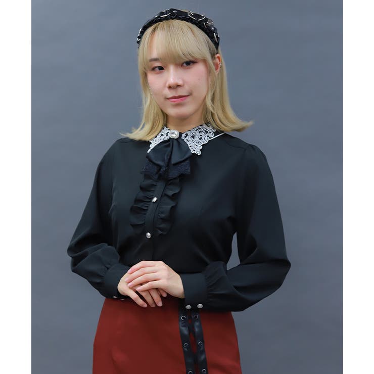 黒 | ゴシックバタフライ刺繍ブラウス | axes femme