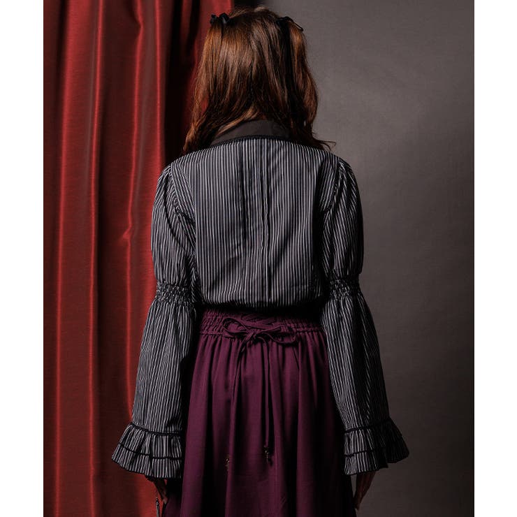 ランウェイモデル✨グッチ ローズ刺繍 ビーズカットソー ジェンダーレス 48 ランウェイモデル✨グッチ ローズ刺繍 ビーズカットソー ジェンダー