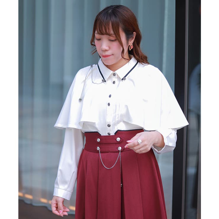 生成り | 連釦×チェーン付ケープ風ブラウス | axes femme