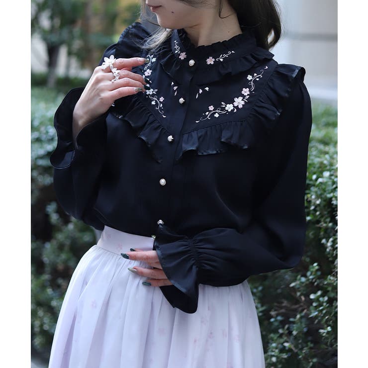 黒 | 桜刺繍スタンドブラウス | axes femme