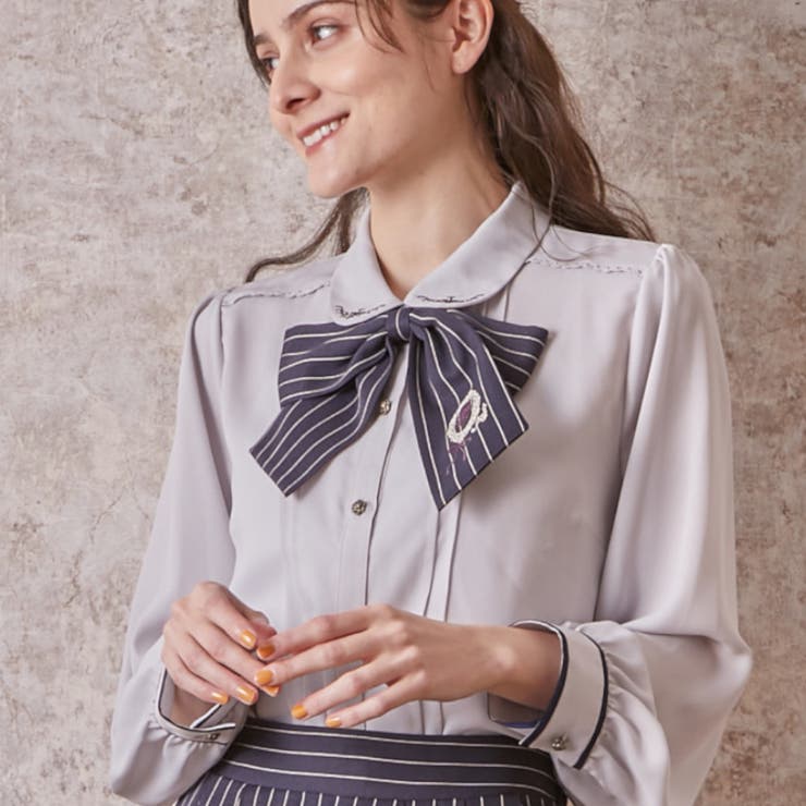 ランキング上位のプレゼント ローズカメオ風刺繍リボンBL[品番：IGAW0001563]｜axes femme トップス