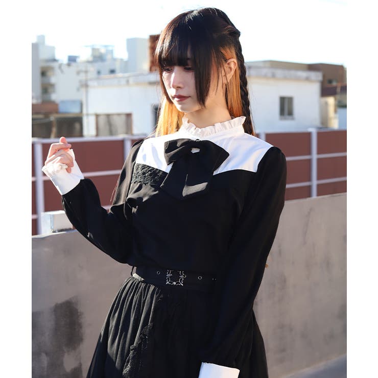 黒 | リボンブローチバイカラーブラウス | axes femme