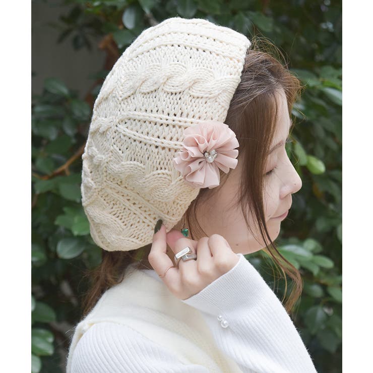 生成り | コサージュ付きニットベレー | axes femme