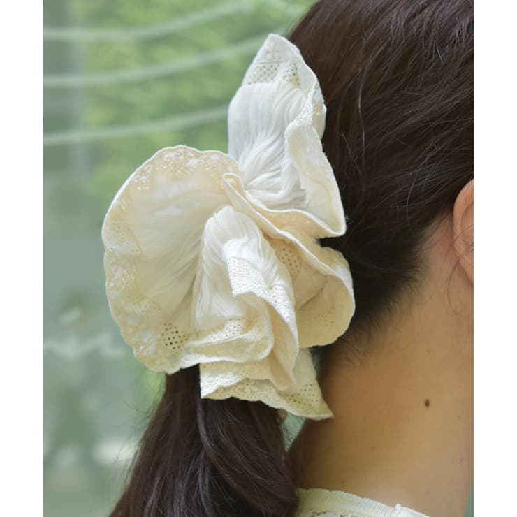 レース使いボリュームシュシュ | axes femme | 詳細画像1 