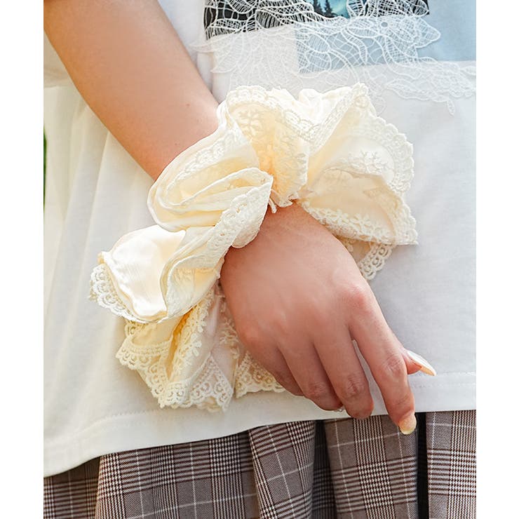 生成り | スカラップレースシュシュ | axes femme