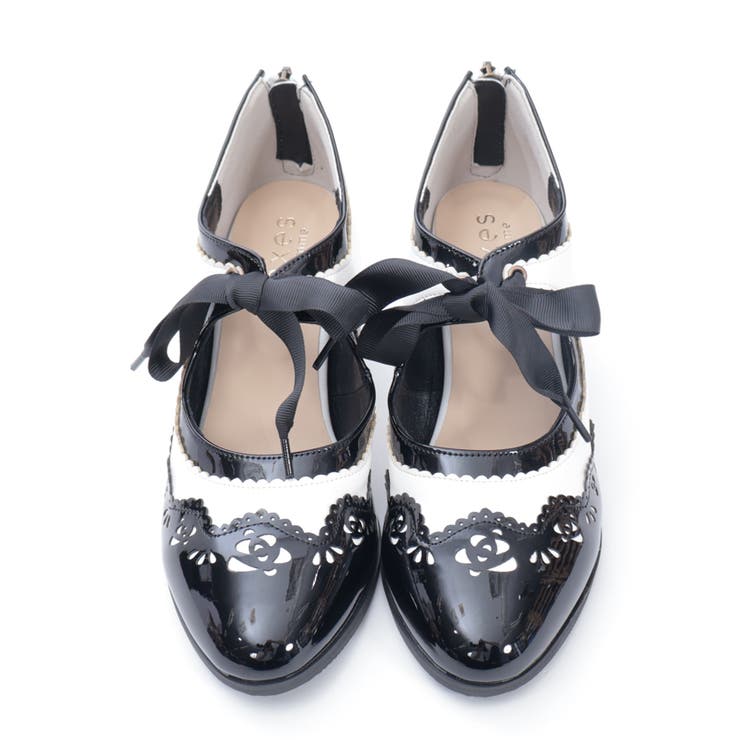 美品 フォクシー ラムレザー×パテント エナメルコンビ パンプス 37 美品 フォクシー ラムレザー×パテント エナメルコンビ パンプス