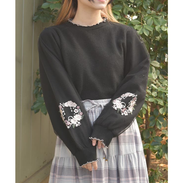 黒 | カメリア刺繍チュール袖ニット | axes femme
