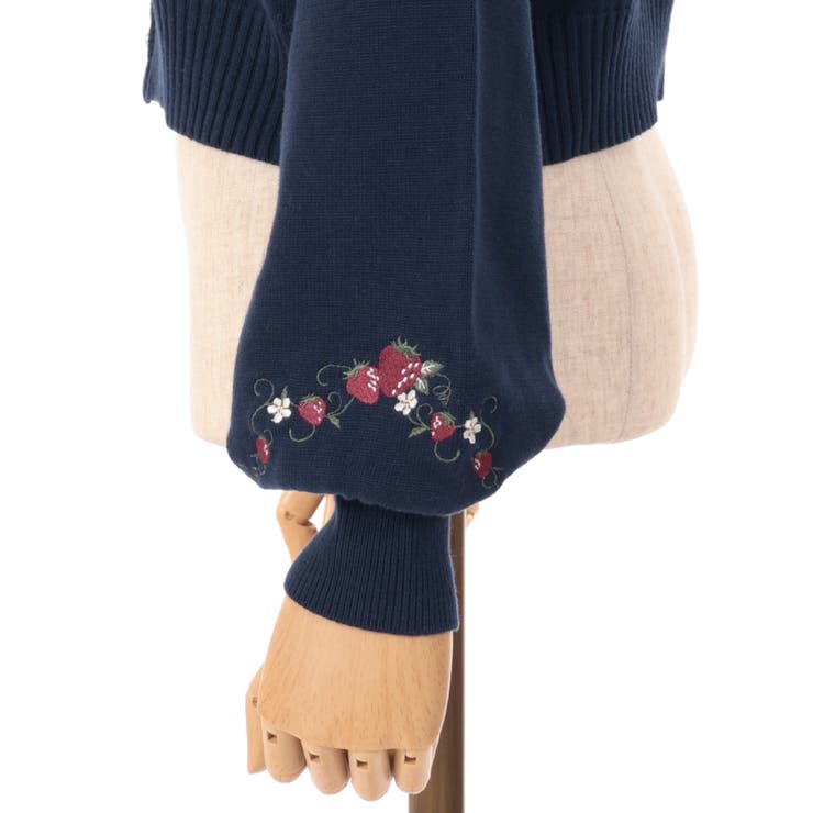苺刺繍ニットカーディガン[品番：IGAW0004521]｜axes femme