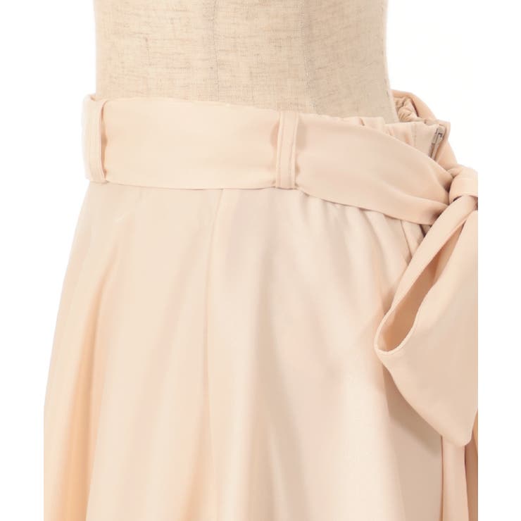 新品⭐️タグ付き❤️S サイズ ANEW レディース　スカート ベージュ サテンサーキュラースカート[品番：IGAW0004546]｜axes femme