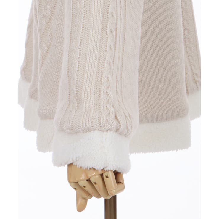 リズメロ ホワイトフード付きニットポンチョ 楽天市場】白 ポンチョ フードの通販