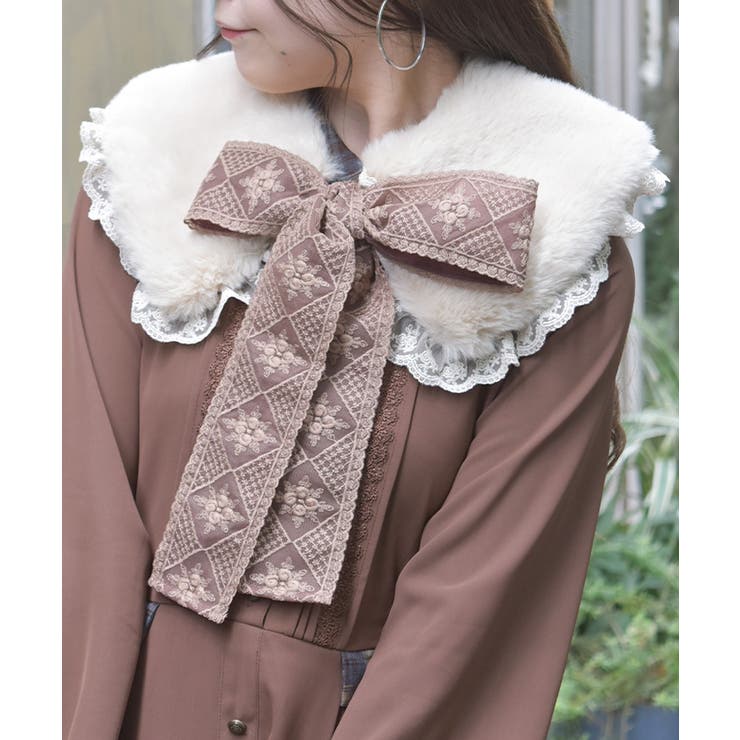 ベージュ | レースリボンファーティペット | axes femme