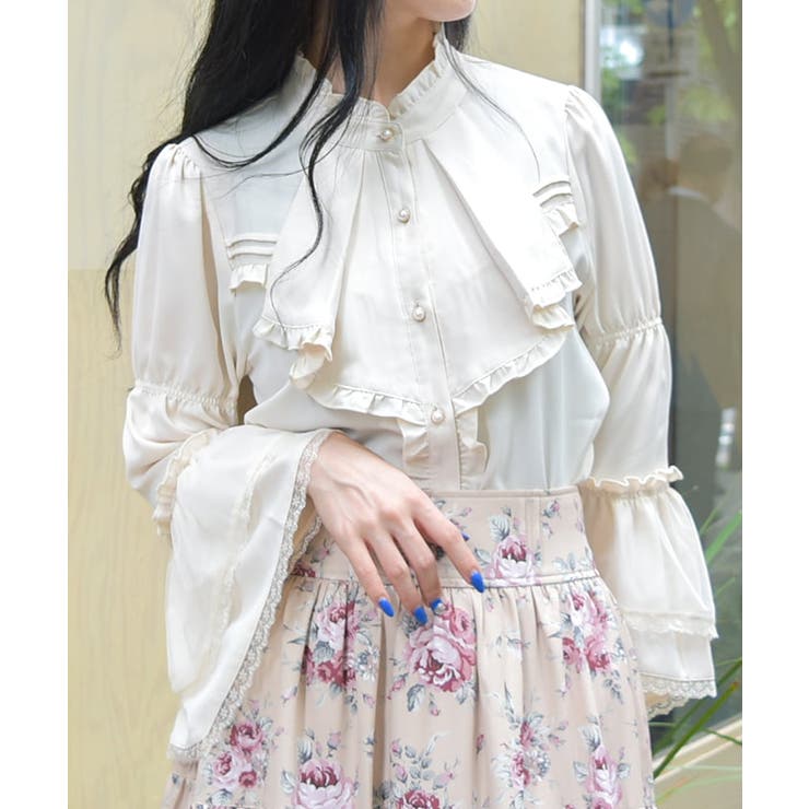 フロントフリル姫袖風ブラウス[品番：IGAW0005411]｜axes femme