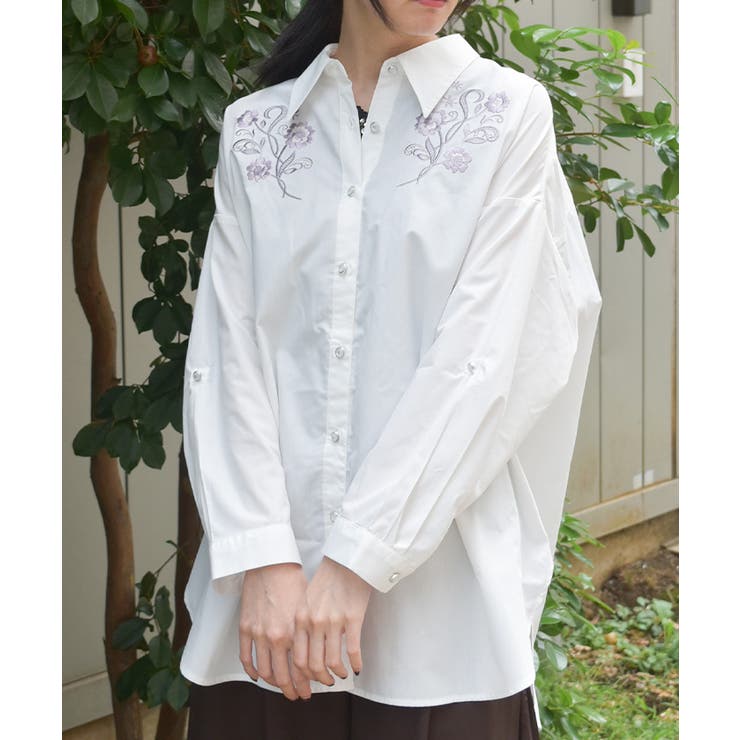 白 | 花刺繍オーバーシャツ | axes femme