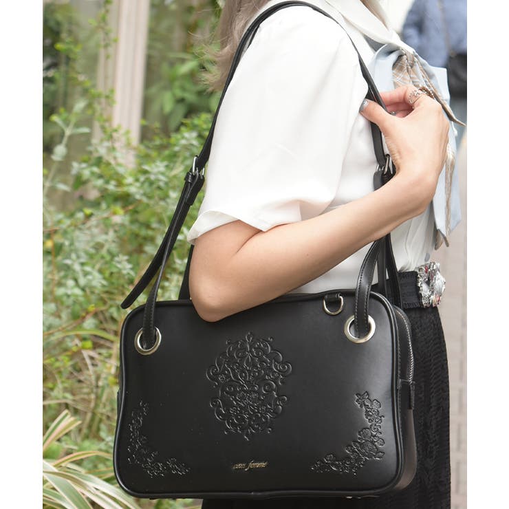 黒 | 紋章風エンボスデザインバッグ | axes femme