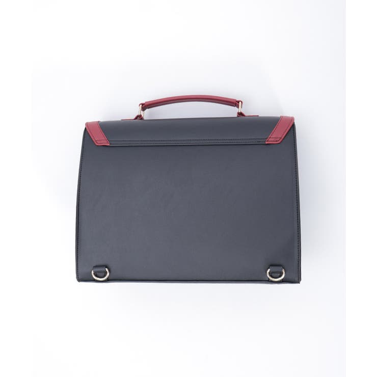 美品⭐︎ 付属品付　FURULA ベージュ 型押しハンドバッグ エンブレム型押しサッチェル[品番：IGAW0006160]｜axes femme