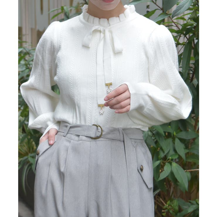 白 | 機能付チャームリボンニット | axes femme