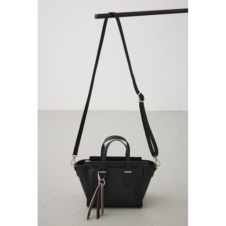 チャームセットトラペイズドバッグ | AZUL BY MOUSSY | 詳細画像7 