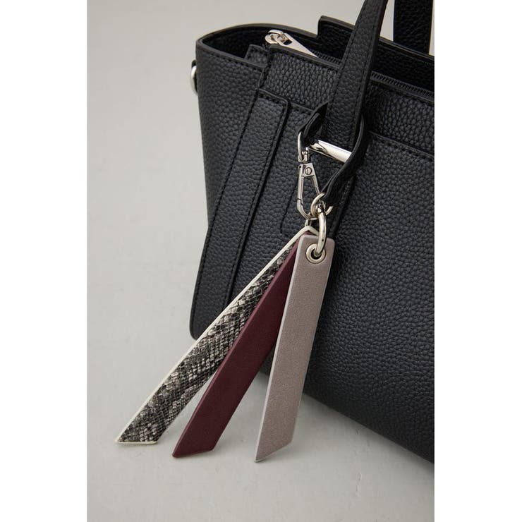 チャームセットトラペイズドバッグ | AZUL BY MOUSSY | 詳細画像8 