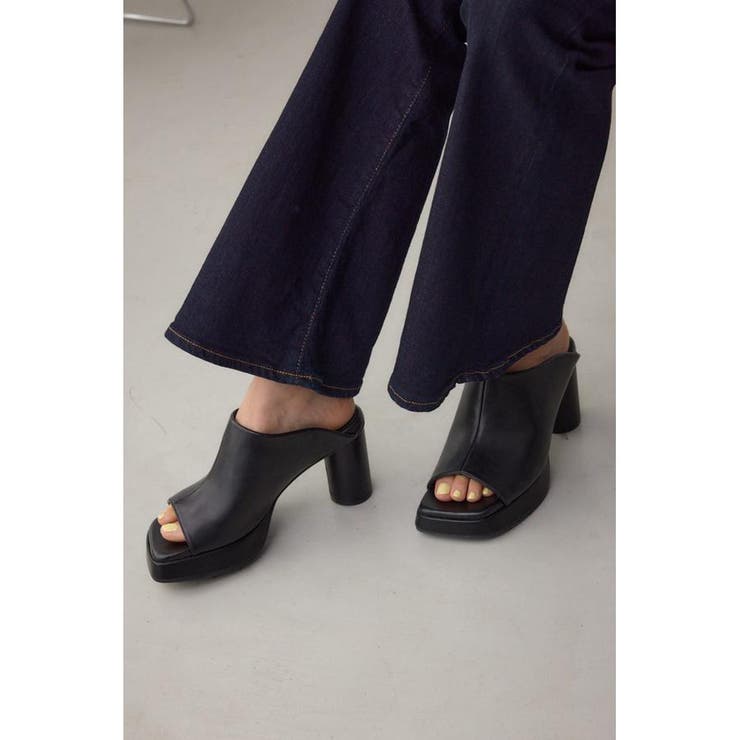 BLK | スクエアトゥプラットフォームミュールサンダル | AZUL BY MOUSSY
