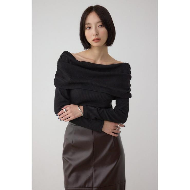 美品　オフショルダーショートスリーブロング丈プルオーバー　グレー ✞ グレーオフショルダーフーディートップス 肩だし ショート