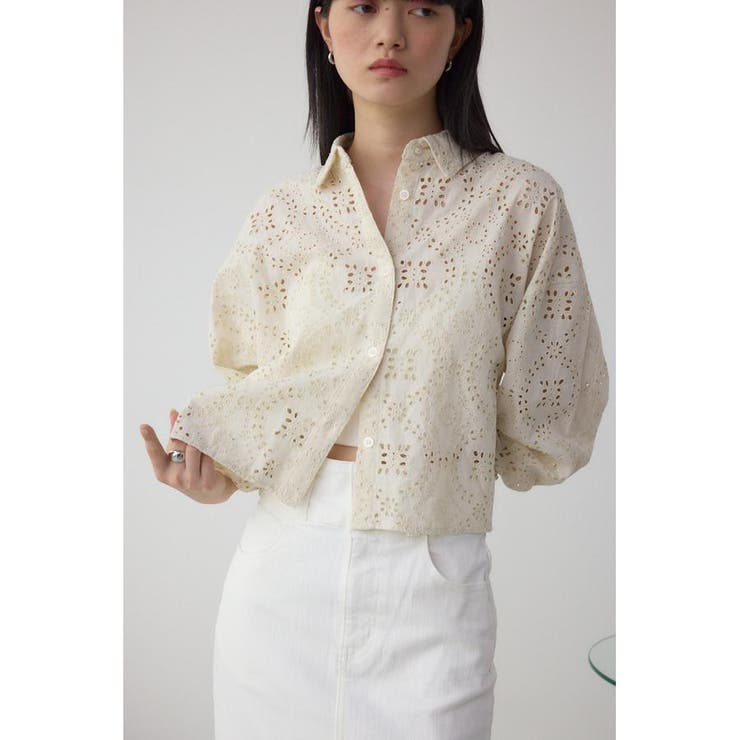 コットンレースパフショルダーブラウス｜AZUL BY MOUSSY