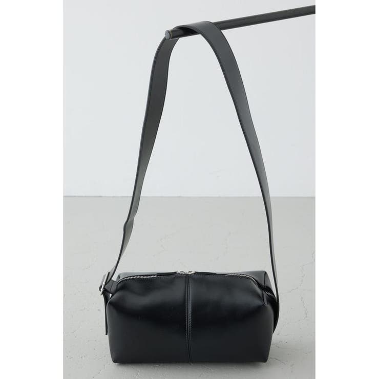 BLK | スクエアショルダーバッグ | AZUL BY MOUSSY