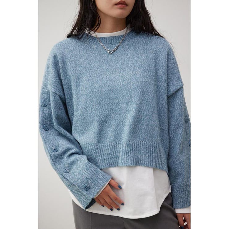 BLU | ボタンスリーブクロップドニットトップス | AZUL BY MOUSSY