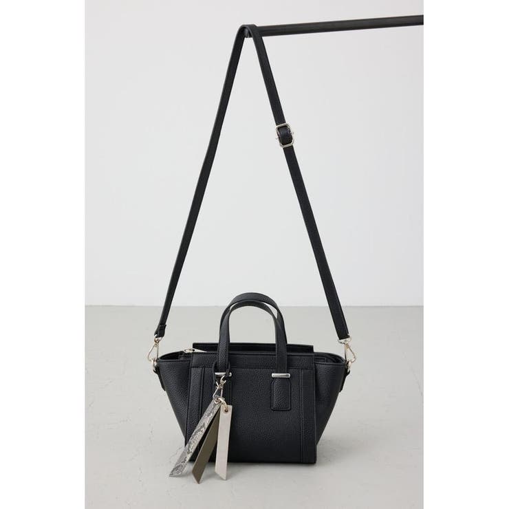 チャームセットトラペイズドバッグ | AZUL BY MOUSSY | 詳細画像4 