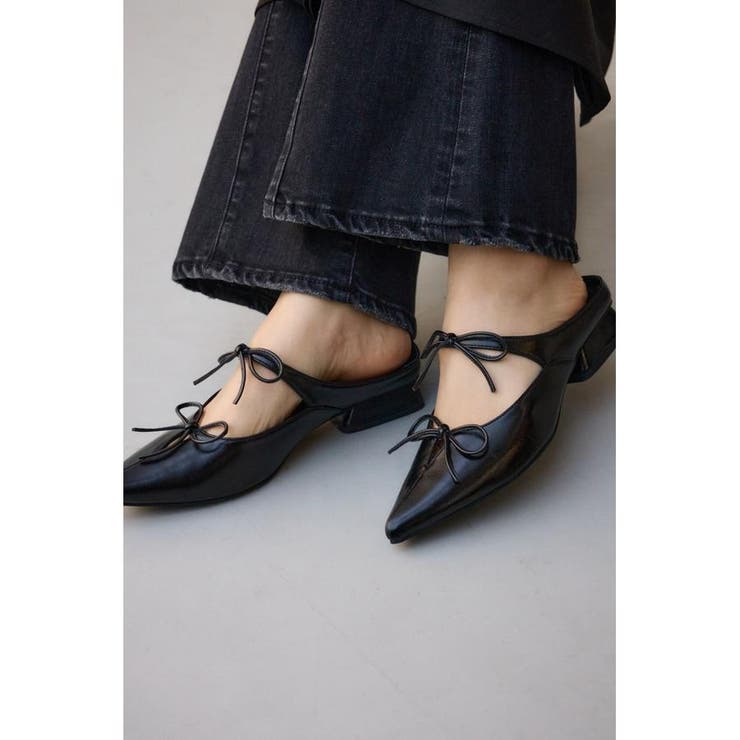BLK | リボンベルトポインテッドパンプス | AZUL BY MOUSSY