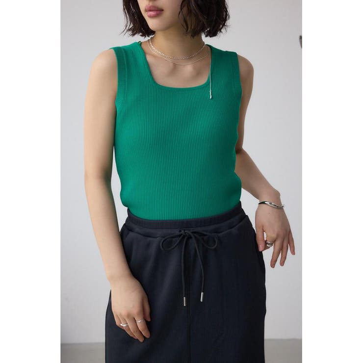 GRN | スクエアネックリブタンクトップ | AZUL BY MOUSSY