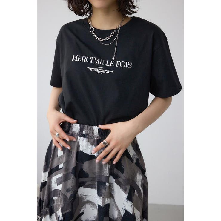 BLK | メタリックプリントTシャツ | AZUL BY MOUSSY