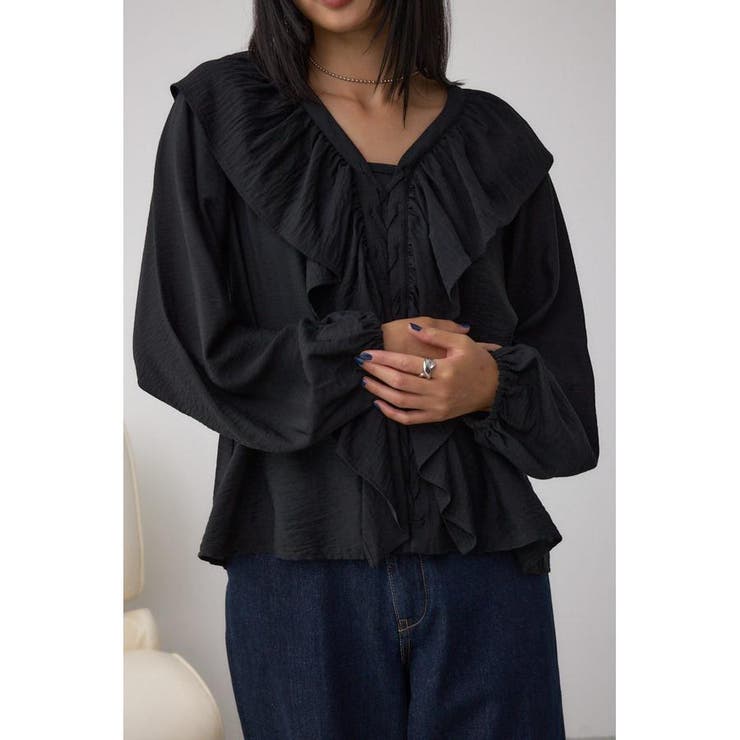BLK | レースアップラッフルブラウス | AZUL BY MOUSSY