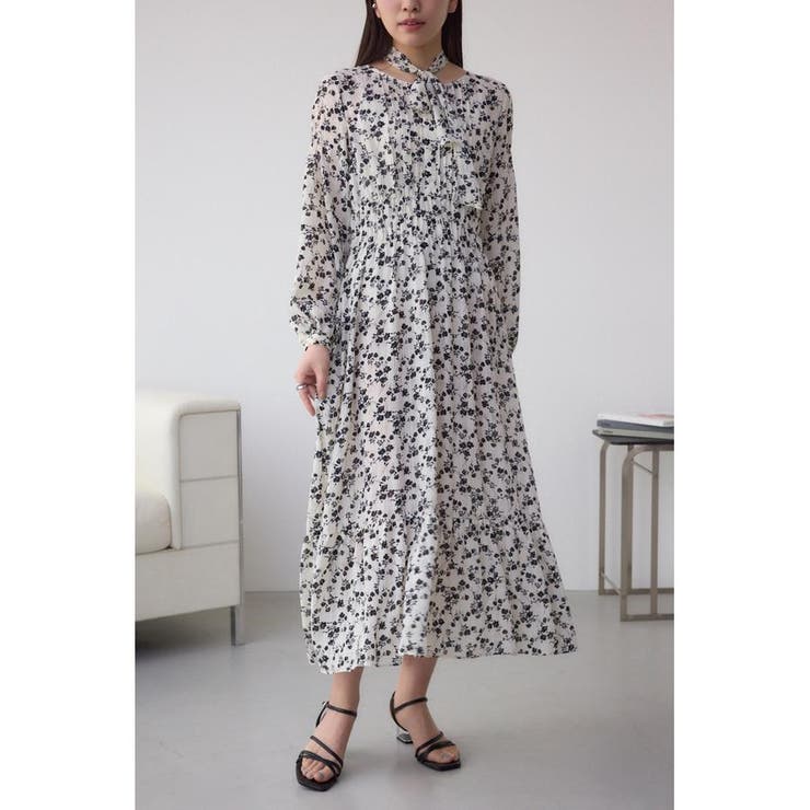 柄WHT5 | シアーチェックフラワー柄ワンピース | AZUL BY MOUSSY