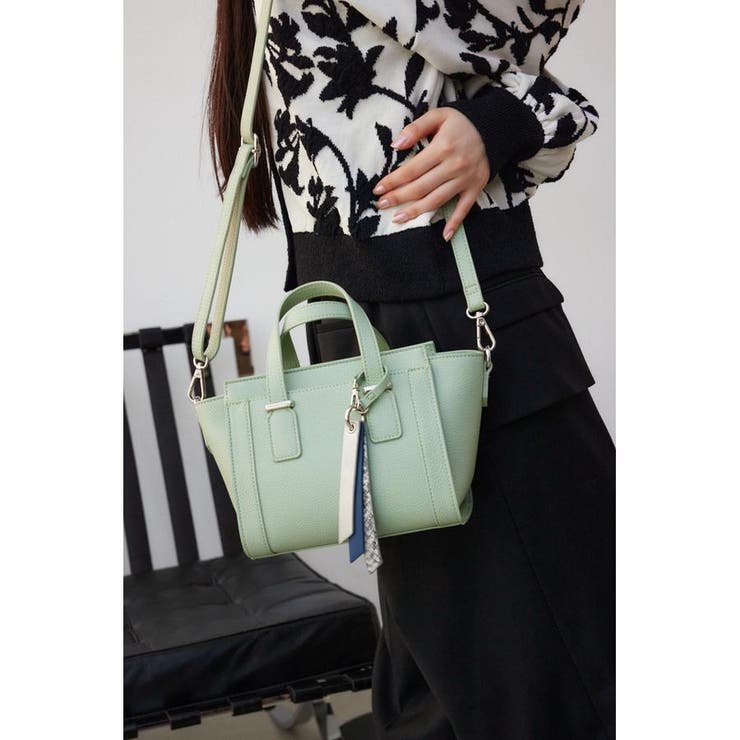 チャームセットトラペイズドバッグ | AZUL BY MOUSSY | 詳細画像21 