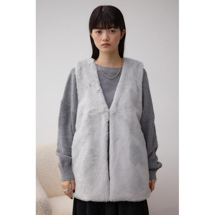 フラッフィーフェイクファーベスト[品番：AZLW0022832]｜AZUL BY