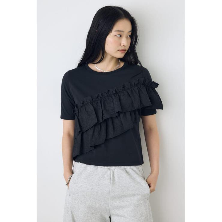 BLK | フリルデザインカットトップス | AZUL BY MOUSSY