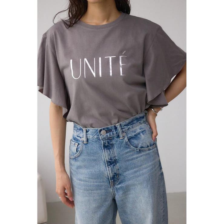 C.GRY | ラッフルスリーブロゴTシャツ | AZUL BY MOUSSY