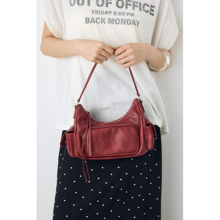 RED | アウトポケットフェイクレザーバッグ | AZUL BY MOUSSY