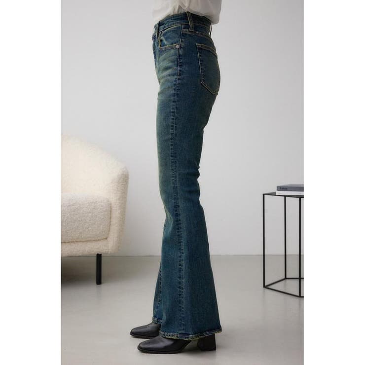 AZUL DENIM オーバーダイ切替フレアデニム[品番：AZLW0022859